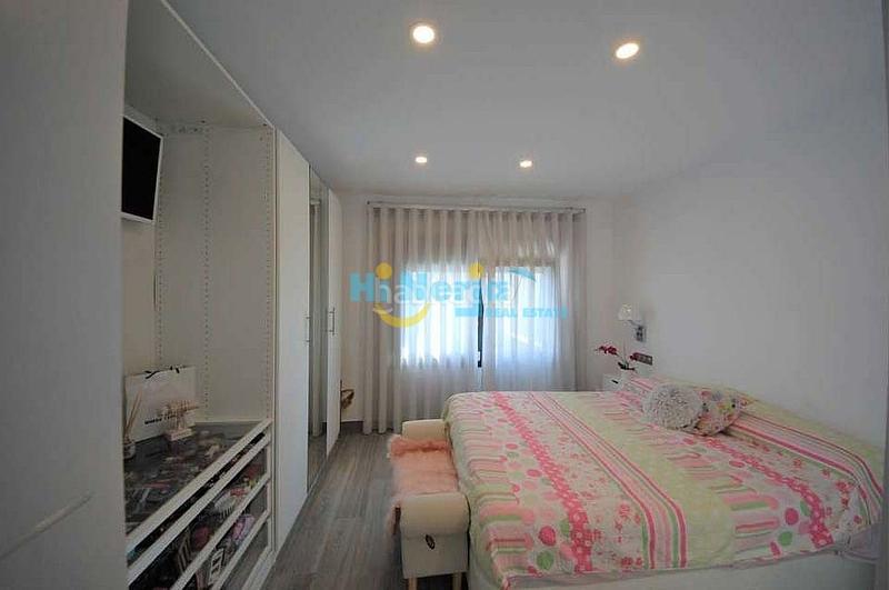 Foto 4a2b2f30-81b0-4a2c-b02c-ce8e139a8d90. Chalet con piscina in Centro Nerja