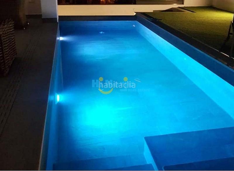 Foto 82245ea2-d56c-4bbd-91df-e31ea862746a. Chalet con piscina in Centro Nerja