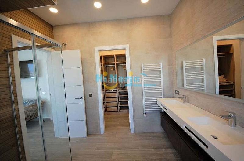 Foto 93364f2a-f532-4d0a-877e-80430d43a868. Chalet con piscina in Centro Nerja