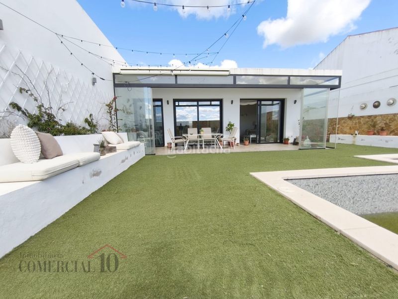 Foto 1c82e563-e509-45a8-a870-a86c66397f13. Xalet amb piscina a Olivenza