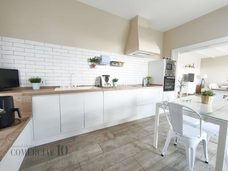 Foto 8e2c869a-42d3-44e4-acbf-93effcb55611. Xalet amb piscina a Olivenza