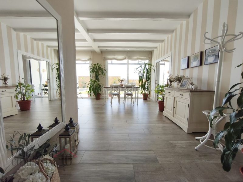 Foto a00377ab-d3bb-4b49-933e-a5ad89423937. Xalet amb piscina a Olivenza