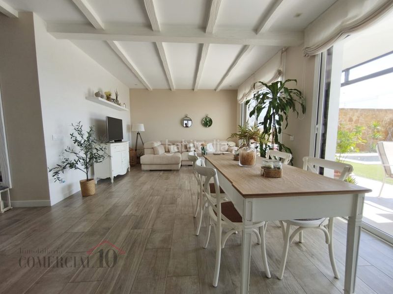 Foto c1f31412-1cb2-4b93-8fd9-957d765f20b2. Xalet amb piscina a Olivenza