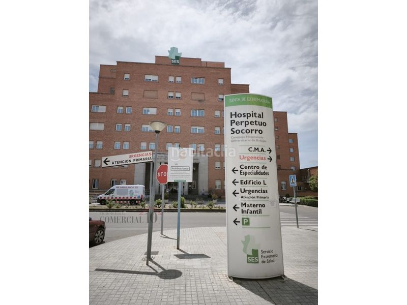 Foto ccc6b6ce-970d-4415-b791-d50a97dabca1. Aparcament cotxe a Ciudad Jardín Badajoz
