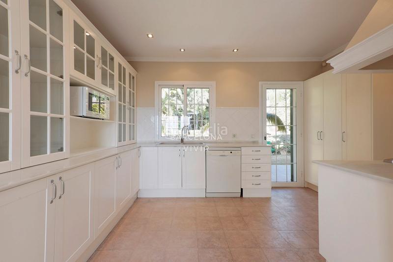 Foto 0f7ffb81-6e77-456a-af7d-e3406854c126. Rent chalet with heating pool in Sant Vicenç Centre Sant Vicenç de Montalt