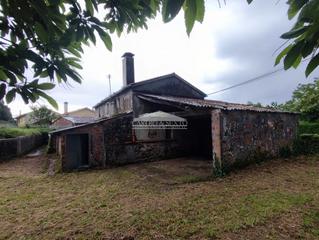 Casa a Sobrado. Casa tradicional proxima a sobrado