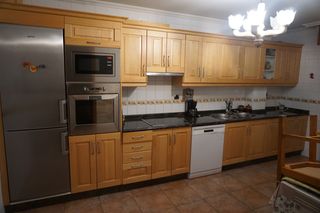 Etagenwohnung in Ronda coruña 10. Piso grande centrico con ascensor