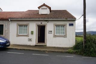 Casa en Ra folicheiro 94. Casa con terreno en melide