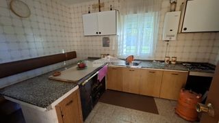 Haus in Rúa santiso 51. Casa con finca en melide