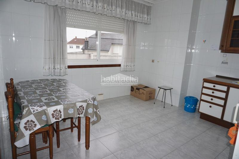 Foto 5b03c12c-3447-4cba-911f-5b34f1720614. Pis a ronda pontevedra 48 a Melide