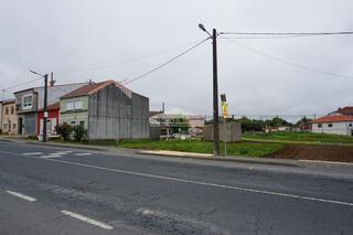 Terreny residencial a Santa maría 29. Solar con frente a al carretera de santiago de compostela, de un