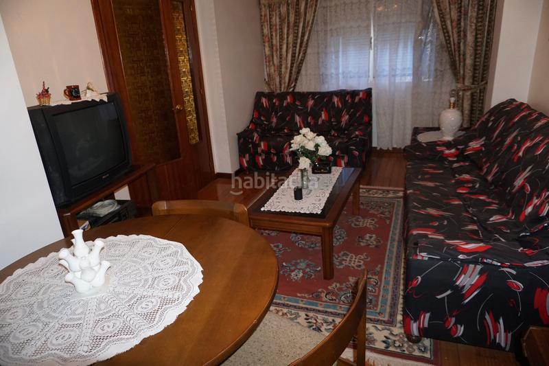 Foto a4fe6b70-d971-43be-8afa-509d47ea09fe. Pis a rúa irmandiños 1 a Melide