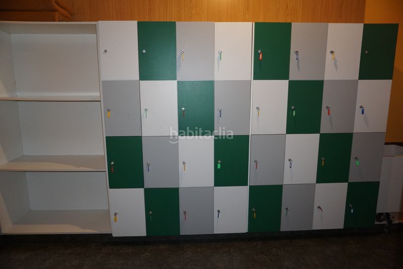 Foto 237194b9-e2f4-4565-aeaf-61edcbddeacc. Local comercial a calle casiñas 18 a Sobrado