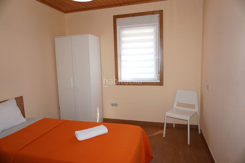 Foto bba602d8-c944-4f11-8cac-6b77b12b0d35. Local comercial a calle casiñas 18 a Sobrado