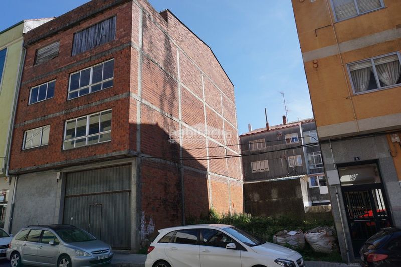 Foto 0843abde-2919-4e00-869f-d9a1e831692c. Building in rúa florentino l cuevillas 19 in Melide