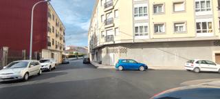 Local commercial à Rúa álvaro cunqueiro 8