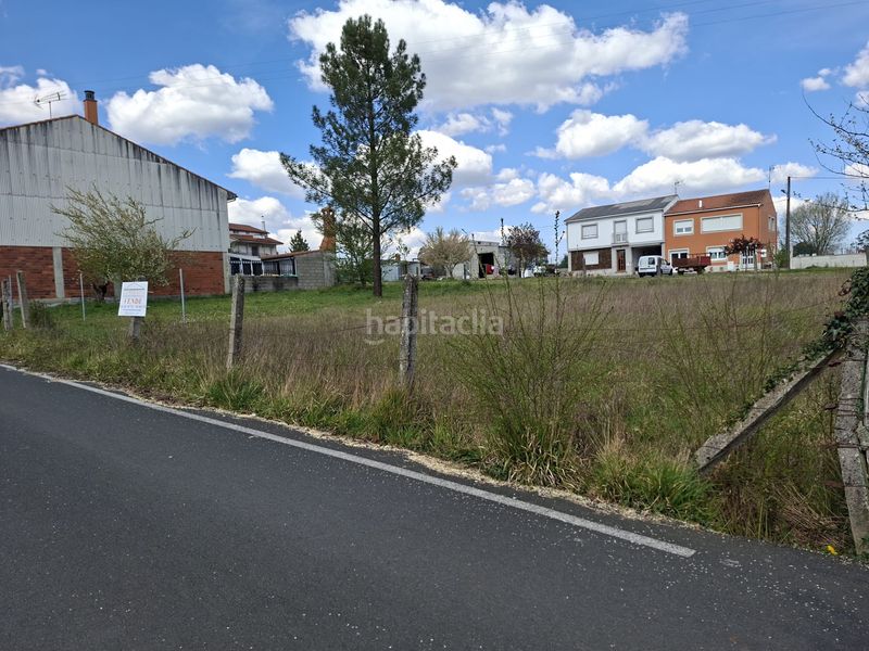 Foto 880446c4-281f-4dea-b167-250ffd3bafd4. Terreno residenziale in rúa furelos 10 in Melide