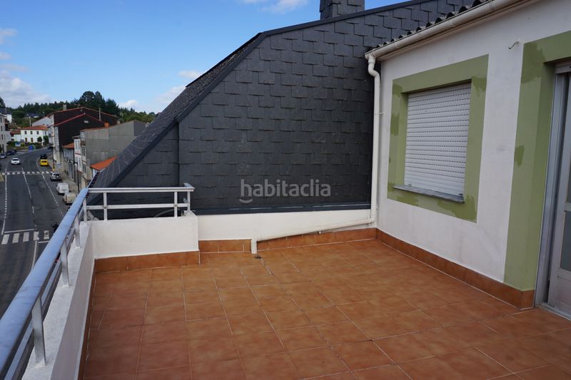 Foto 0d3d2263-213d-42b5-b626-73a0b543ae16. Edifici a avenida de lugo 11 a Palas de Rei