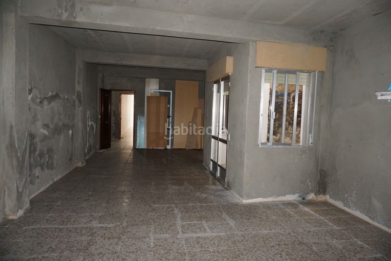 Foto a2081c90-27f9-4c51-b009-4217bac7aea2. Edifici a avenida de lugo 11 a Palas de Rei