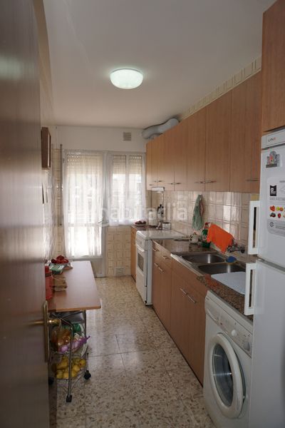 Foto a2205709-8299-44bb-8b1d-e1db069d7fc2. Edifici a avenida de lugo 11 a Palas de Rei