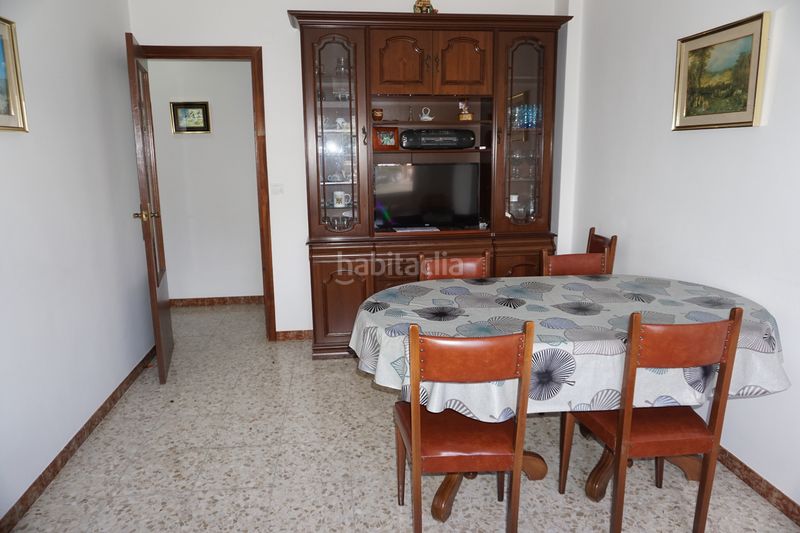 Foto e3b9ebb5-ae21-4c8b-8838-bf000ca9bc04. Edifici a avenida de lugo 11 a Palas de Rei