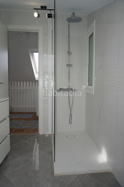 Foto 5089e101-95e4-4206-b6b5-e7d010d09c87. Pis a rúa cantón san roque 3 a Melide