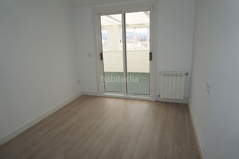 Foto 70229251-aa74-47a8-80c0-808bebf73a1e. Pis a rúa cantón san roque 3 a Melide