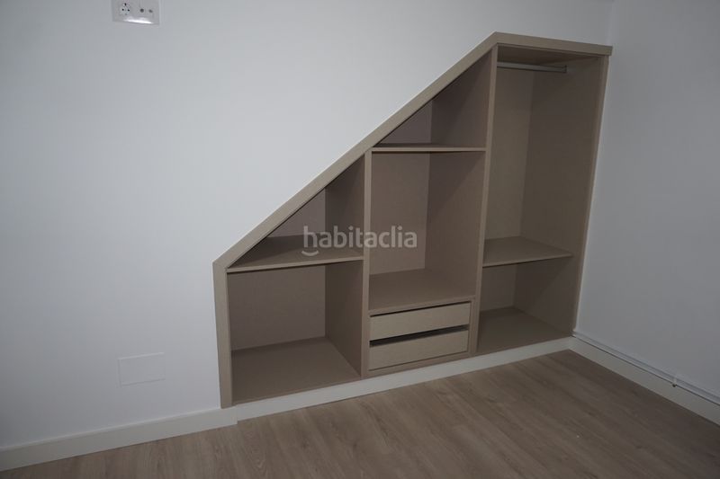 Foto b84fd6dd-36cb-47b2-a287-37ebf7c04b05. Pis a rúa cantón san roque 3 a Melide