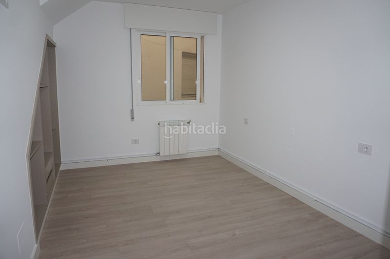 Foto dacfa73a-818b-45fe-94f7-30ea315ea146. Pis a rúa cantón san roque 3 a Melide