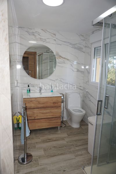 Foto a6fbda7e-89d4-45a1-bff2-726e27d3bdbe. Casa a lugar vimianzo 9 a Santiso