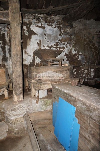 Foto a7b3f0fd-f6c6-47f5-952d-b7f21c17befc. Masia a Palas de Rei