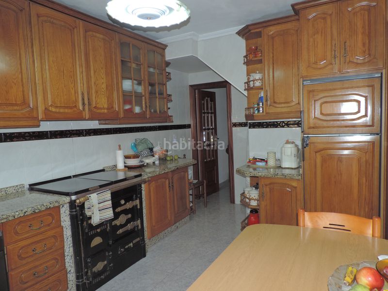 Foto b4f38f31-fff4-456e-9816-fcc9869d9311. Casa a Melide