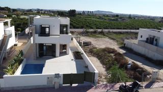 Casa a Daya Nueva. Chalet en daya nueva