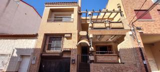 Casa a Juan cierva 2. Casa de diseño unifamiliar independiente