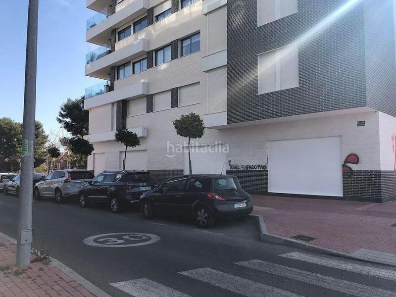 Foto 4cc51721-f6ac-42b8-9d80-aa24a3e782ab. Alquiler local comercial estupendo local comercial en Juan Carlos I. en Murcia