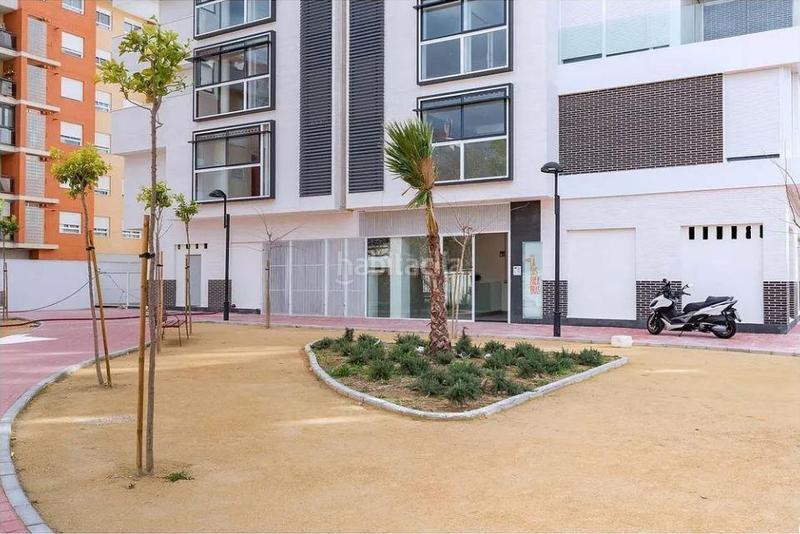 Foto 0dbf3b44-4d23-4189-8abf-1e97732e5ba7. Lloguer local comercial a Juan Carlos I Murcia