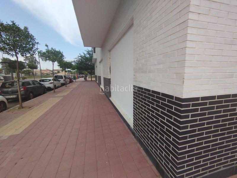 Foto f470b226-db0c-4ad1-a39a-1e5424e801ac. Lloguer local comercial a Juan Carlos I Murcia