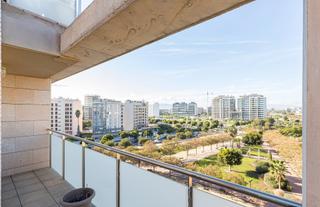 Etagenwohnung in Avenida don juan de borbon 81. Piso en juan de borbón con 2 parking y 2 trasteros