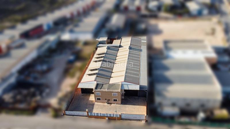 Foto c9c2e31d-fbc0-4ddc-8074-c18bac315b3e. Nau industrial a Cieza