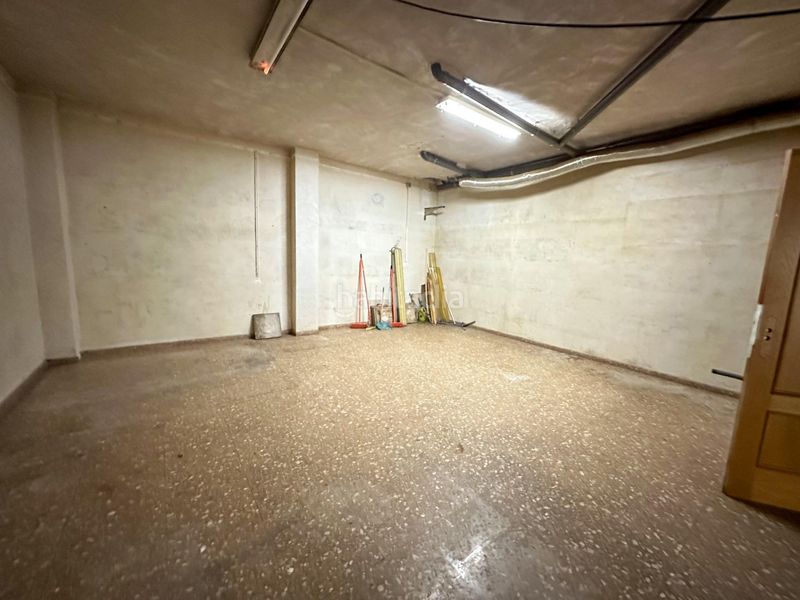 Foto d97d9591-1e28-43e1-91fd-40f2130d75b9. Rent business premise in Cieza