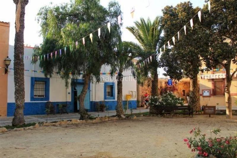 Foto bb7367a5-d8bf-4824-a6fe-72094d17be07. Terrain résidentiel dans Tabarca Alicante