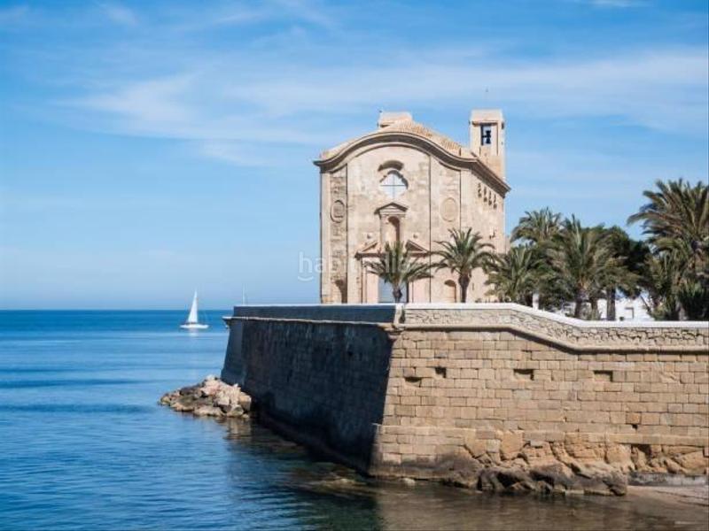 Foto cd253f00-acbe-4653-b221-2e0a5fe616a8. Terrain résidentiel dans Tabarca Alicante