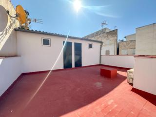 Edifici a Cieza. Edificio 2 vivienda  local  junto a camino murcia