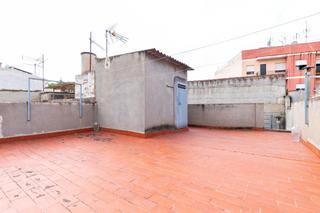 Maison à Cieza. Casa independiente junto a camino de murcia