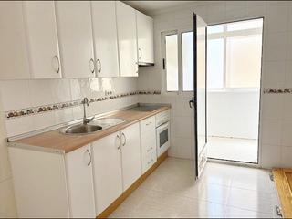 Pis a Avenida narciso yepes 3. Vivienda de banco.