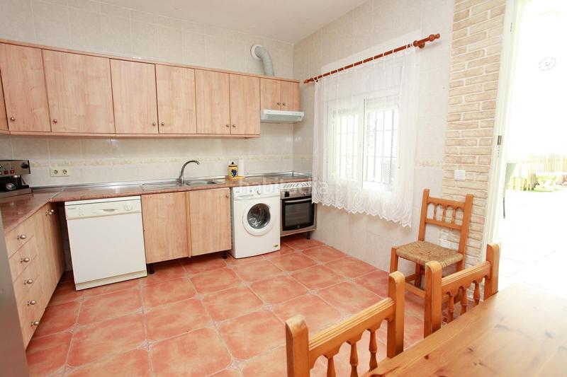 Foto 0f88672b-d447-4c62-a318-2223ac343889. Xalet amb piscina a Entremares Manga del Mar Menor (La)