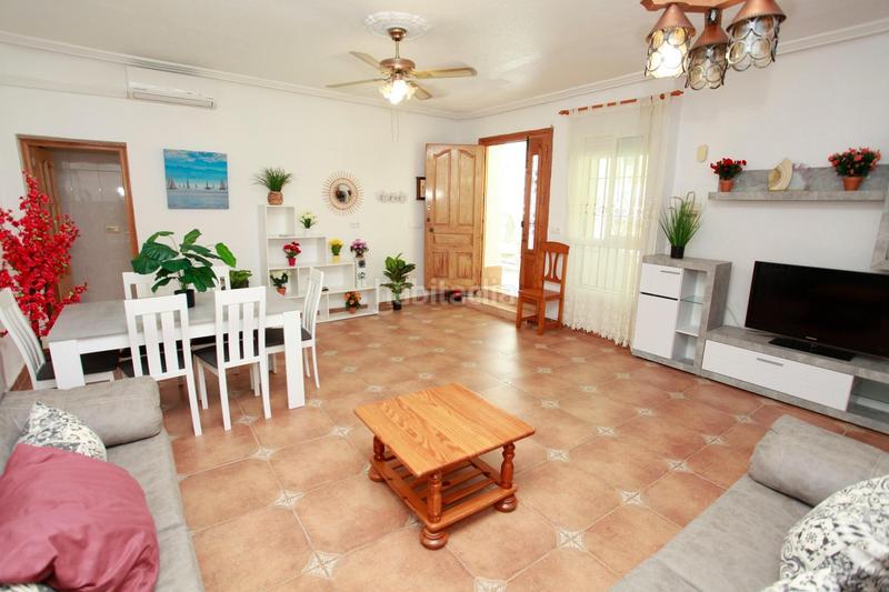 Foto 1e7ce9d2-9bee-4fb5-a146-c75a7ff81eca. Xalet amb piscina a Entremares Manga del Mar Menor (La)