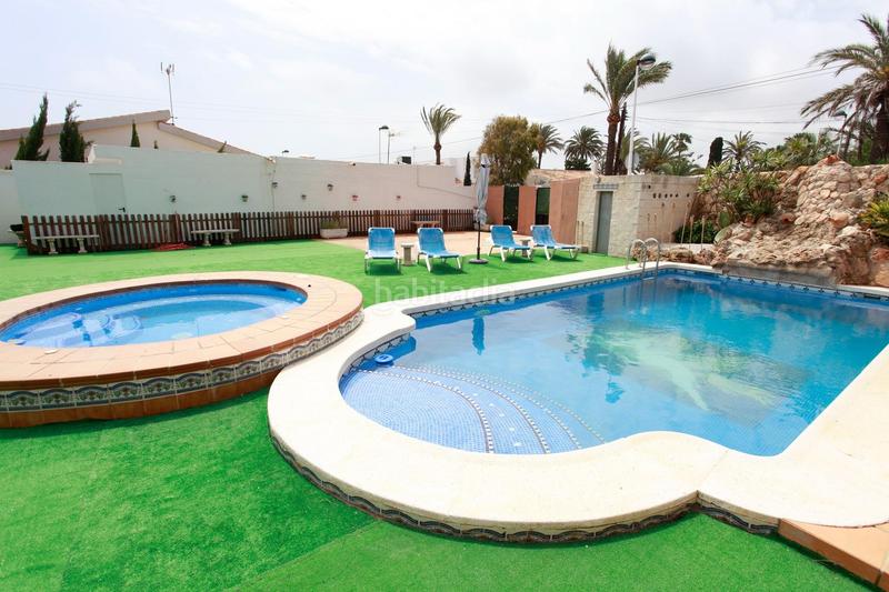 Foto 27bdf626-2f0f-4348-b0d7-4dc807fa7b0a. Xalet amb piscina a Entremares Manga del Mar Menor (La)