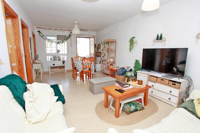 Foto 6eb41eb1-6bb1-4933-83a0-dce51a25fea7. Xalet amb piscina a Entremares Manga del Mar Menor (La)