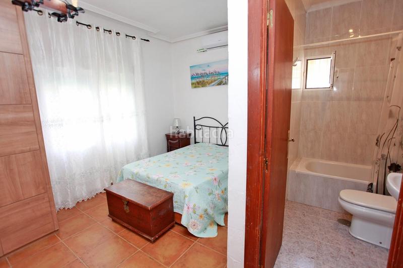 Foto c81f4731-385a-4a7c-b3d3-2f12b0988aea. Xalet amb piscina a Entremares Manga del Mar Menor (La)